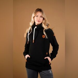 Wanakome Black Artemis ‘Walk On The Wild Side’ Size M Hoodie Pockets Drawstring